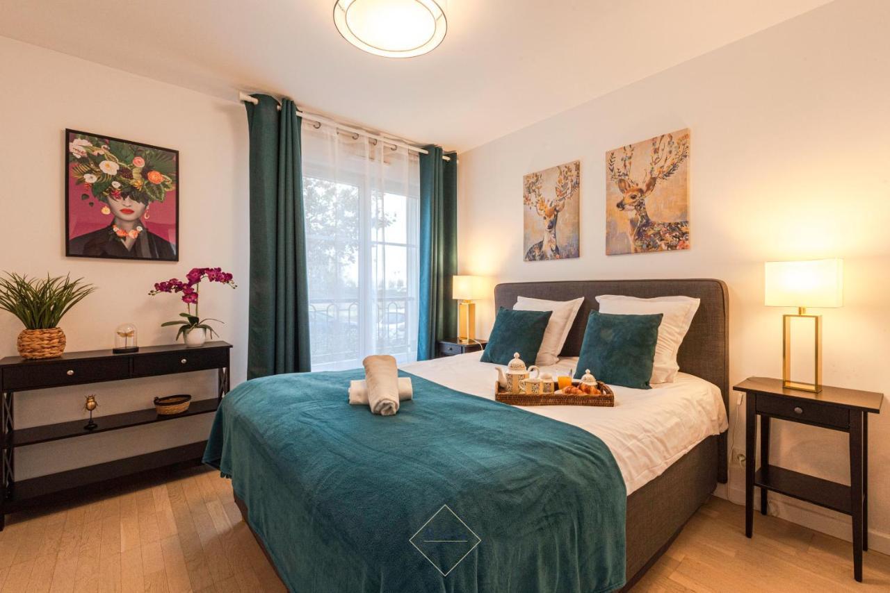 Disneyland Residence Bmyguest 塞里斯 外观 照片